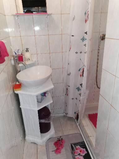 Studio très agréable totalement indépendant dans maison avec cour sans vis à vis Villa Vittel Esterno foto